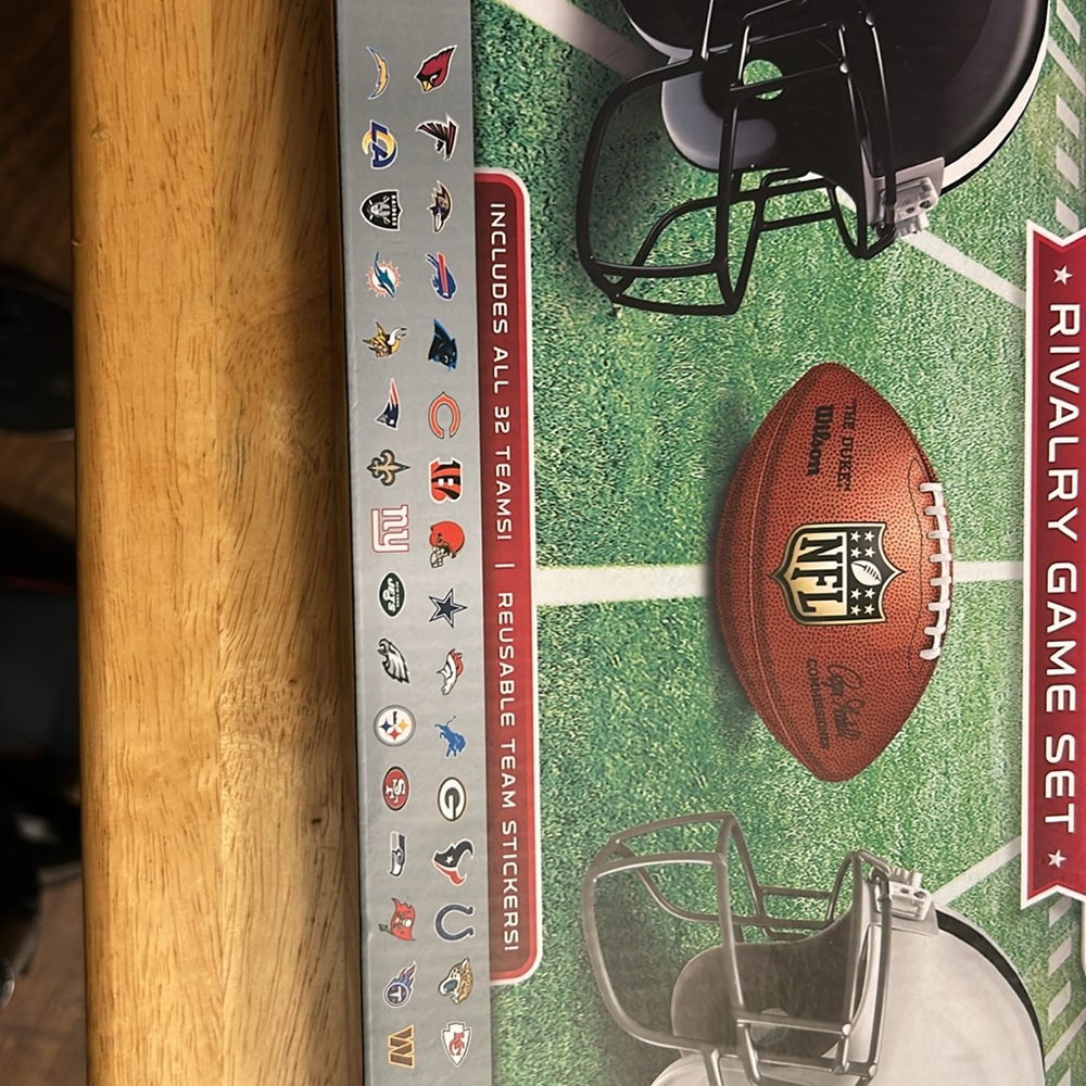 NFL Checkers Rivalry Game Set - Picture 2 of 12